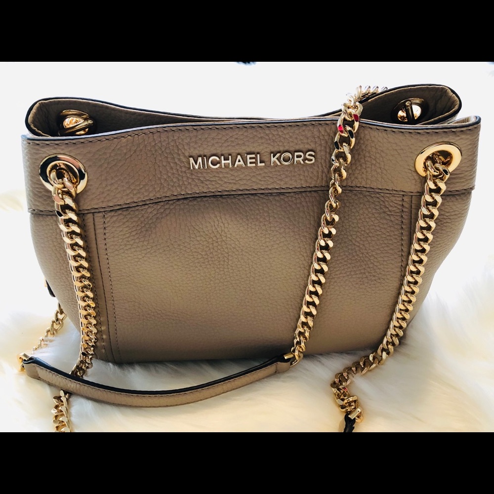 MK Jet Set Messenger Bag